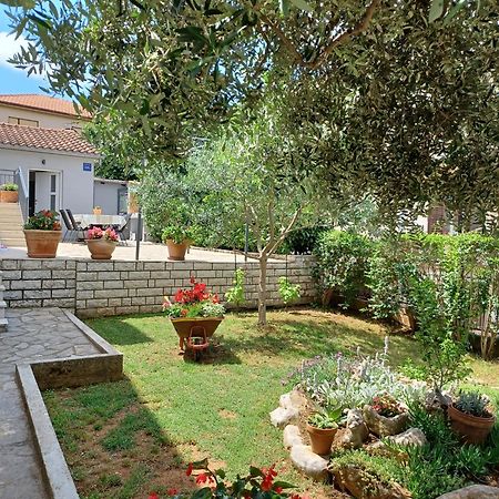 פולה Holiday Home Dorina מראה חיצוני תמונה